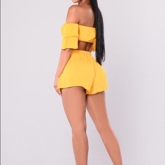 NWT Fashion Nova Two Piece Short Set - Picture 2 of 7